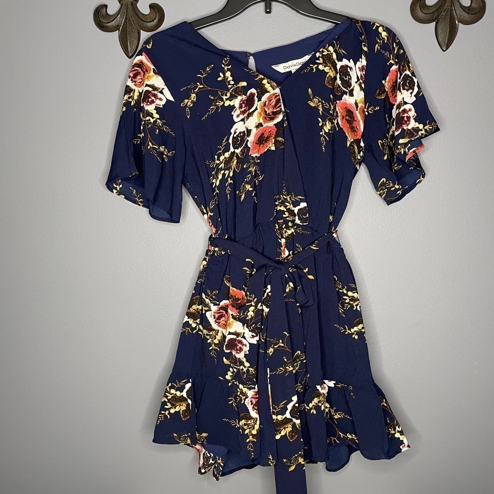 Davis & Dani blue floral romper size medium